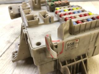 Блок предохранителей салон CAMRY 30 02-06 2005 2.4 2AZFE