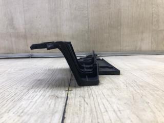 Дефлектор радиатора левый ES350 06-12