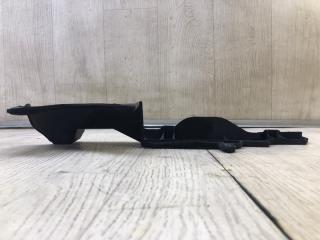 Дефлектор радиатора правый ES350 06-12