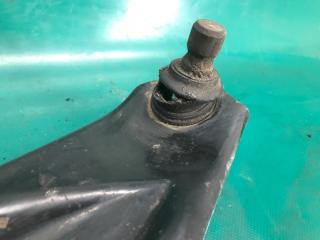 Рычаг передней подвески нижний левый NISSAN X-TRAIL/ROGUE T32 13-20