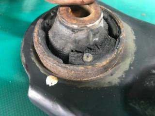 Рычаг передней подвески нижний левый X-TRAIL/ROGUE T32 13-20