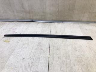 Молдинг стекла правый A4 15-