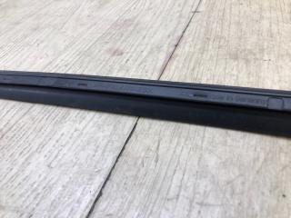 Молдинг стекла правый A4 15-