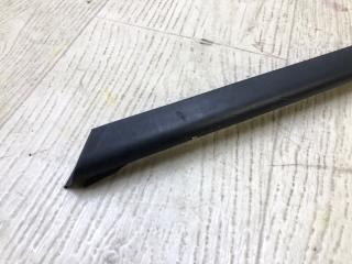 Молдинг стекла правый A4 15-