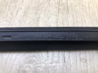 Молдинг стекла правый A4 15-