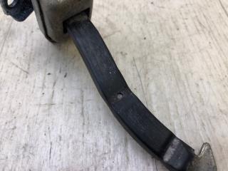 Ограничитель двери задний правый RAV4 05-12 2006 2.4 2AZFE