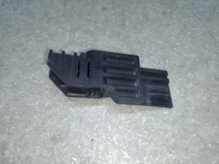 Крепление радиатора правое MITSUBISHI OUTLANDER XL 05-13 2007