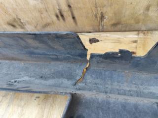 Бампер передний LEGACY 09-15 BM