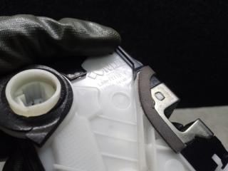 Замок двери передний правый TLX 14-17 2015 Седан 2.4