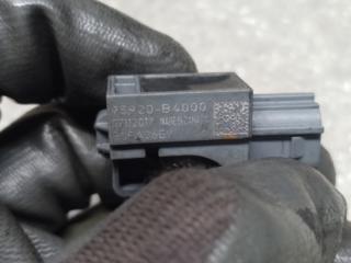 Датчик удара передний левый SORENTO UM 14- 2017 2.4 G4KJ