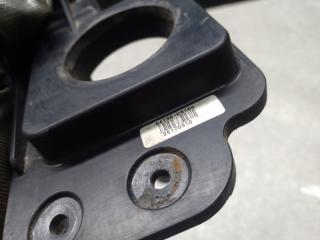 Крепление радиатора левое SORENTO UM 14- 2017 2.4 G4KJ