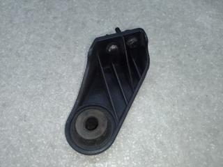 Крепление радиатора правое KIA SORENTO UM 14- 2.4 G4KJ