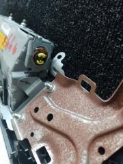 Подушка безопасности в колени передняя правая CT200 11-17 2013 1.8 2ZRFXE