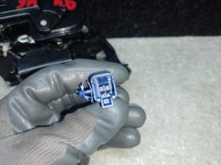 Замок крышки багажника CT200 11-17 2013 1.8 2ZRFXE