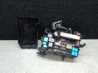 Блок предохранителей моторный отсек LEXUS CT200 11-17 2013