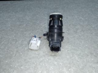 Насос омывателя стекла передний LEXUS CT200 11-17 2013