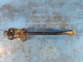 Рычаг задней подвески продольный левый RENEGADE (BU) 14- 2015 2.4 ED6