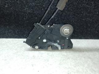 Замок двери передний правый GS350 GS300 05-11