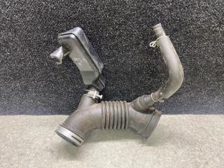 Патрубок воздушного фильтра TOYOTA CAMRY 55 14-17 2.5 2ARFXE