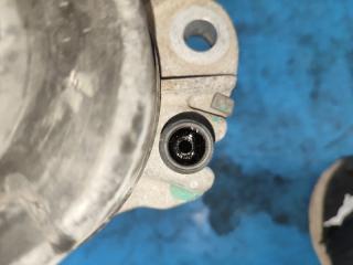 Подушка двигателя нижняя правая MUSTANG 15-