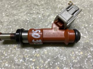 Форсунка топливная SIENNA 03-10 3.5 2GR-FE