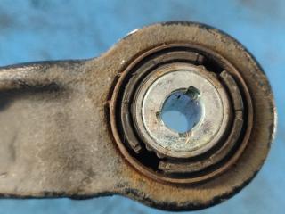 Рычаг задней подвески поперечный верхний правый MUSTANG 15-