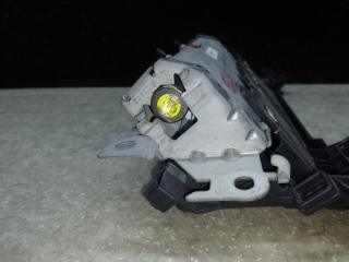 Подушка безопасности в колени передняя левая CAMRY 70 17- 2019 2.5 A25AFKS