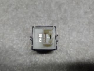 Кнопка центрального замка передняя правая CAMRY 70 17- 2019 2.5 A25AFKS