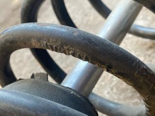 Амортизатор задний правый RX300 98-03 2000 3.0 1MZFE