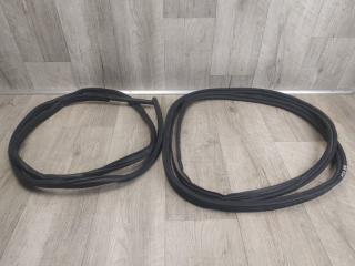 Уплотнитель двери LEXUS NX 14-21 2014