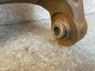 Цапфа левая KIA SORENTO UM 14- 2.4 G4KJ