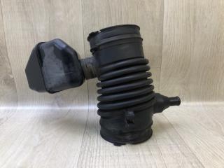 Патрубок воздушного фильтра TOYOTA SIENNA 11-16 2014