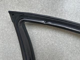 Дверь передняя левая PRIUS C/AQUA 11-14