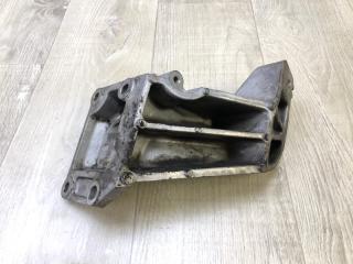 Кронштейн опоры двигателя левый FX S50 03-08 2005 3.5 VQ35DE