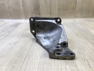 Кронштейн опоры двигателя правый FX S50 03-08 2005 3.5 VQ35DE