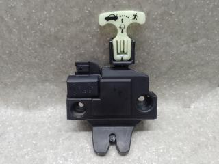 Замок крышки багажника TOYOTA CAMRY 55 14-17 2014