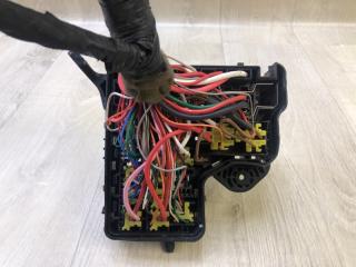 Блок предохранителей моторный отсек VELOSTER 11-18 2013 1.6 G4FD