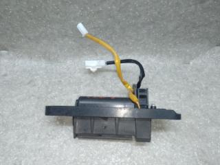 Кнопка открывания багажника наружная OUTLANDER XL 05-13 2007 3.0 6B31