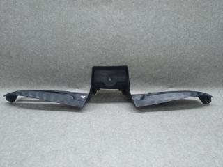 Накладка замка капота MITSUBISHI OUTLANDER XL 05-13 2007 Б/У Накладка замка капота MITSUBISHI OUTLANDER XL 05-13 2007