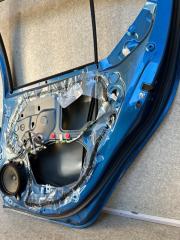 Дверь задняя правая PRIUS C/AQUA 11-14