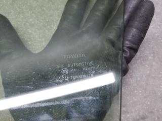 Стекло двери переднее правое PRIUS C/AQUA 11-14