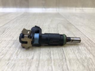 Форсунка топливная JETTA USA 10-17 2.5