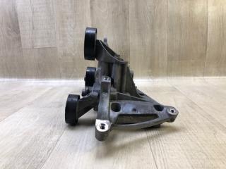 Кронштейн генератора JETTA USA 10-17 2.5