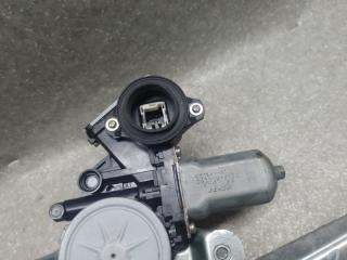 Стеклоподъемник задний левый RAV4 05-12