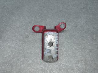 Петля двери нижняя задняя правая TOYOTA PRIUS 16-