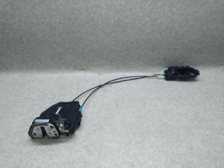 Замок двери задний правый TOYOTA PRIUS C/AQUA 11-14