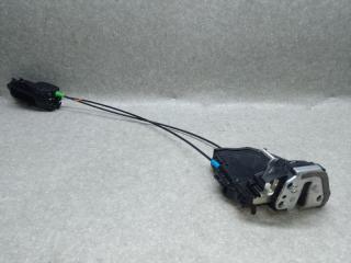 Замок двери задний левый TOYOTA PRIUS C/AQUA 11-14