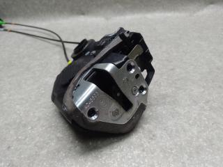 Замок двери задний левый PRIUS C/AQUA 11-14