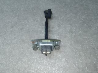 Ограничитель двери передний правый ES300 ES330 01-06 Седан