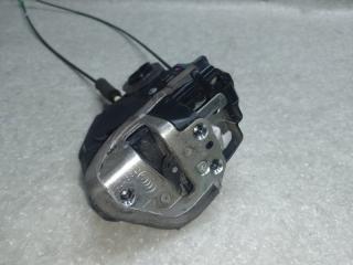 Замок двери задний левый PRIUS PLUS 11-14